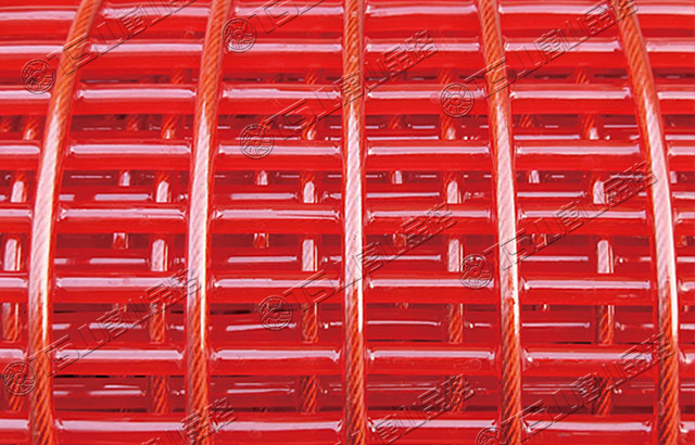 篩分設(shè)備選用聚氨酯篩網(wǎng)，高耐磨、壽命長