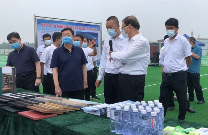 全市重點項目觀摩團蒞臨唐山金路產(chǎn)業(yè)基地參觀調研