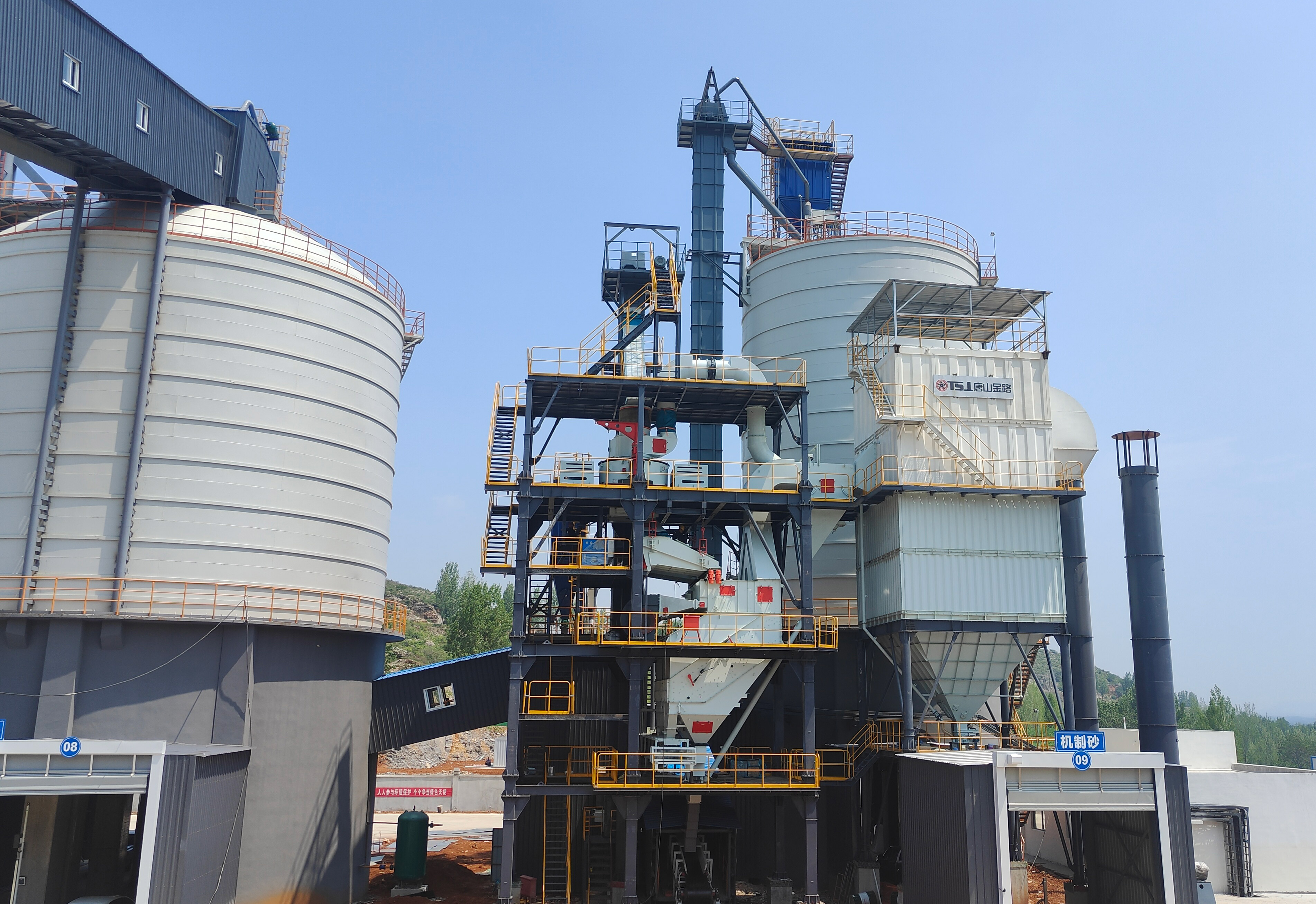 山東時(shí)產(chǎn)150噸制砂樓項(xiàng)目，一個(gè)月時(shí)間進(jìn)入投產(chǎn)模式