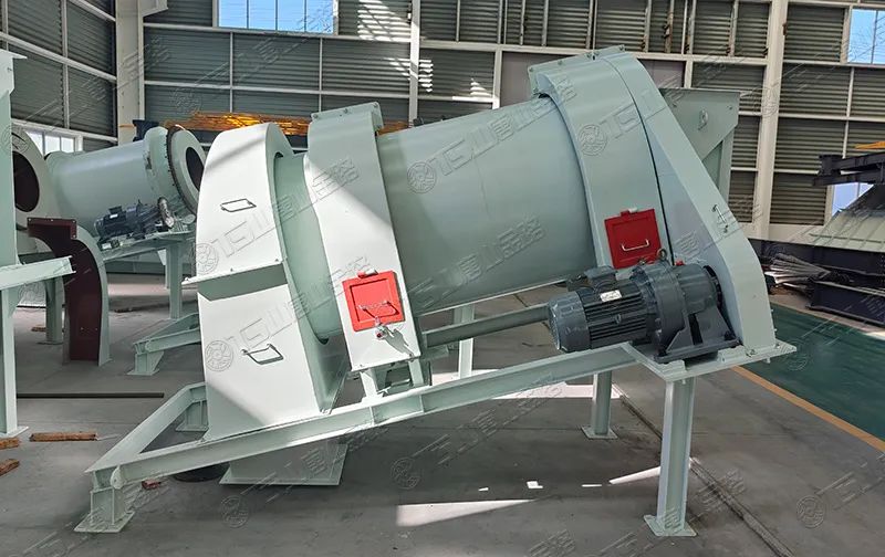 機制砂防離析、防揚塵，有經(jīng)驗的砂廠都在用加濕拌和機