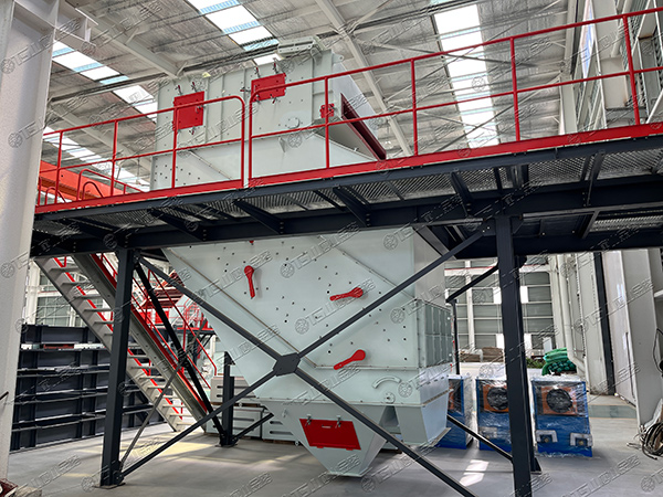 高頻篩，細(xì)物料篩分專家，效率高還不堵孔